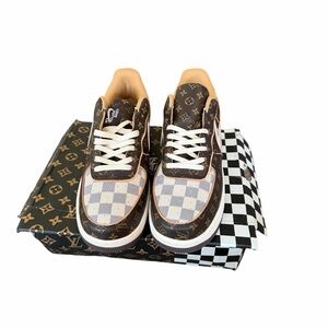 Designer-Inspired Brown Monogram Low-Top Sneakers